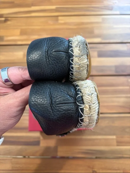 Valentino Garavani Black Studded Leather Espadrilles 40 / 9 Womens - Picture 3 of 6